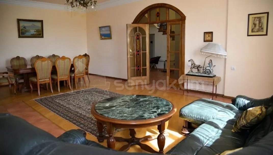 5 Սենյականոց Շքեղ Առանձնատուն, 300քմ, Լողավազանով