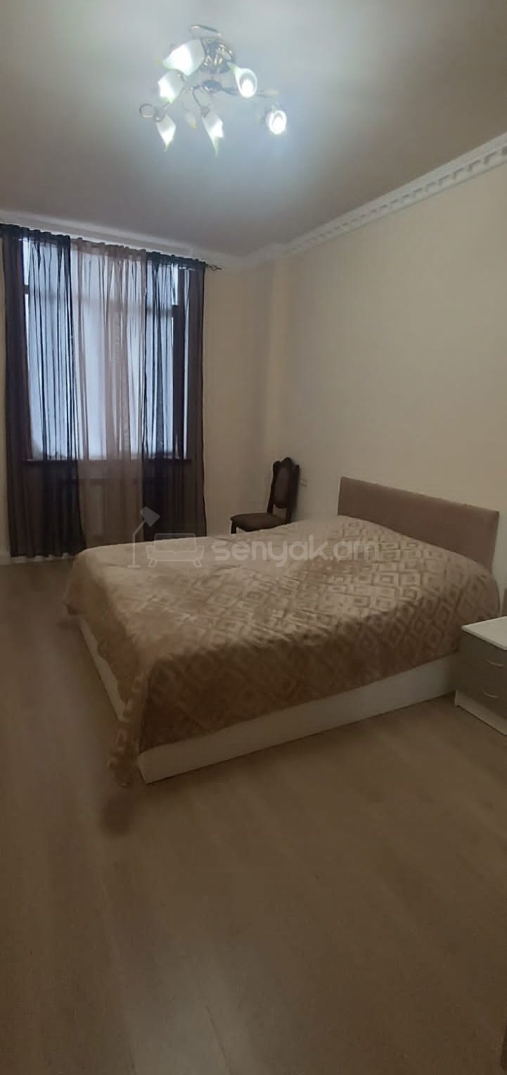 5 Սենյականոց Շքեղ Առանձնատուն, 300քմ, Լողավազանով