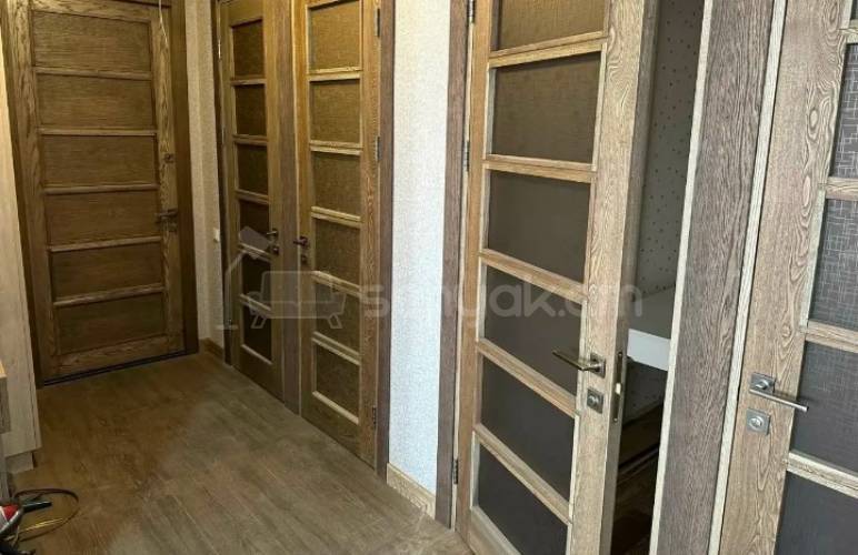 4 Սենյականոց Բնակարան, 80քմ, 8/9 հարկ, Կապիտալ Վերանորոգված, Կահավորված