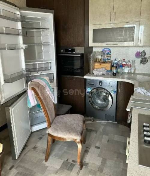 4 Սենյականոց Բնակարան, 80քմ, 8/9 հարկ, Կապիտալ Վերանորոգված, Կահավորված