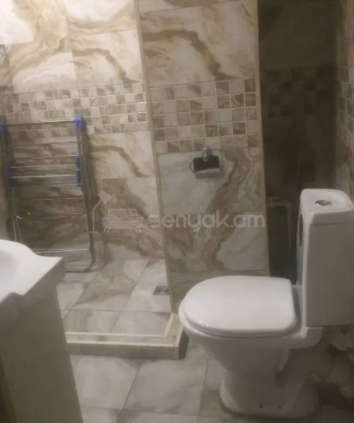 2 Սենյականոց Բնակարան, 40քմ, 1/4 հարկ, Կապիտալ Վերանորոգված, Կահավորված