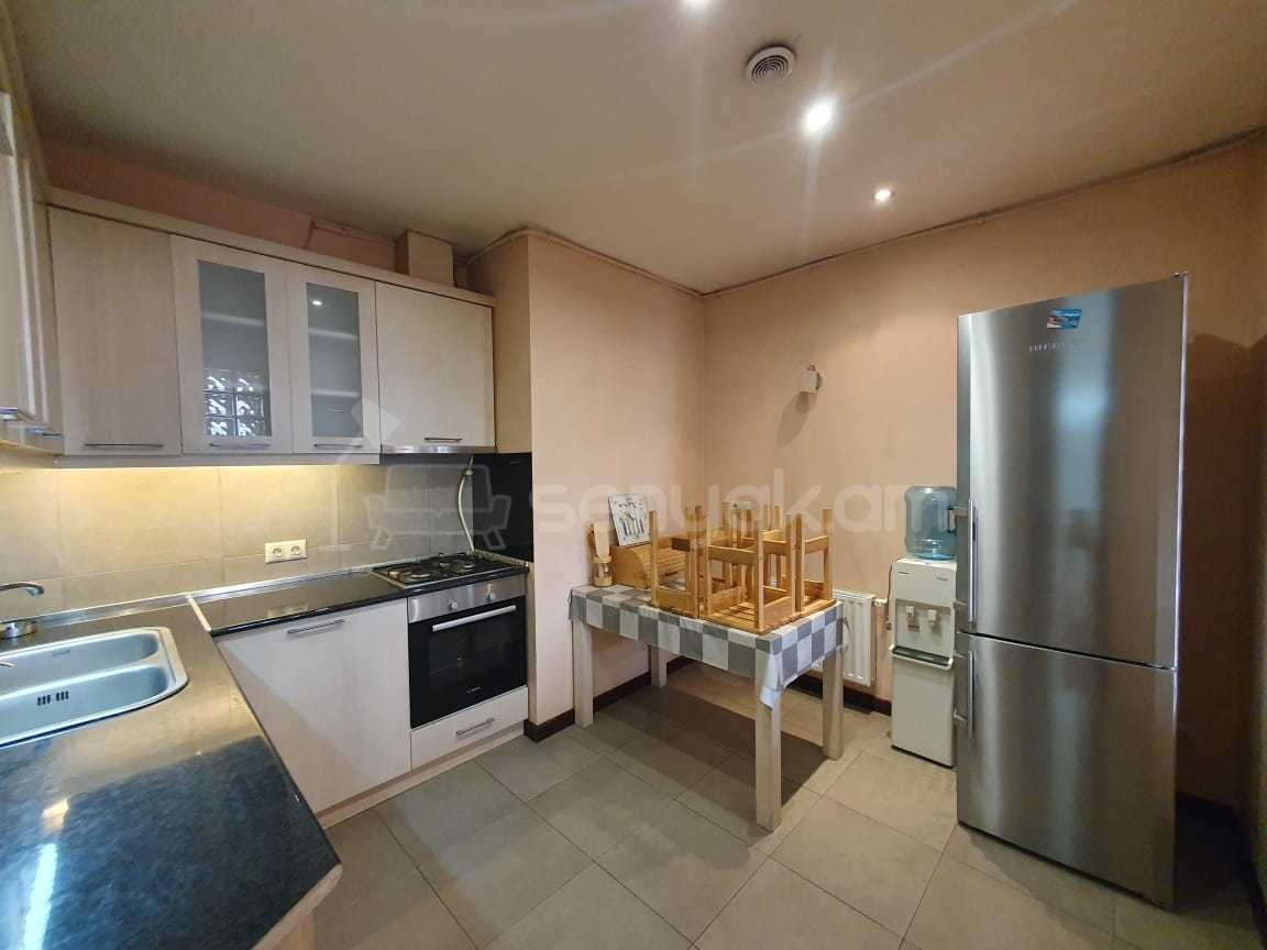 2 Սենյականոց Բնակարան Քարե Շենքում, 61քմ, 3/4 հարկ, Կապիտալ Վերանորոգված, Կահավորված