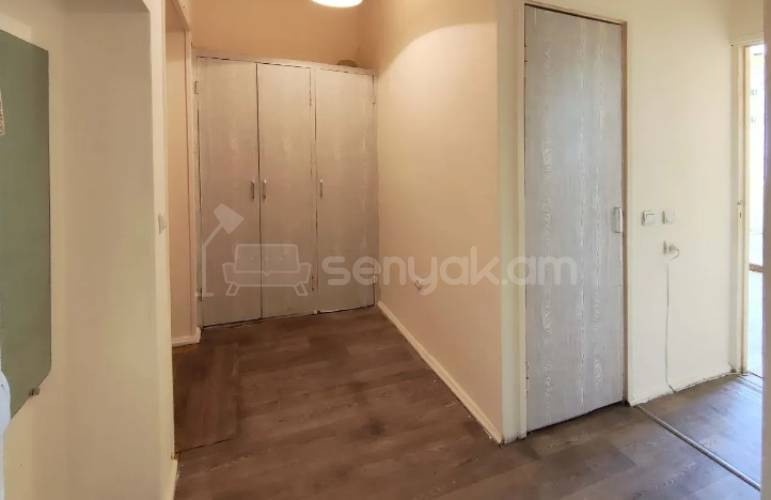 2 Սենյականոց Բնակարան Քարե Շենքում, 45քմ, 4/5 հարկ, Կապիտալ Վերանորոգված, Կահավորված