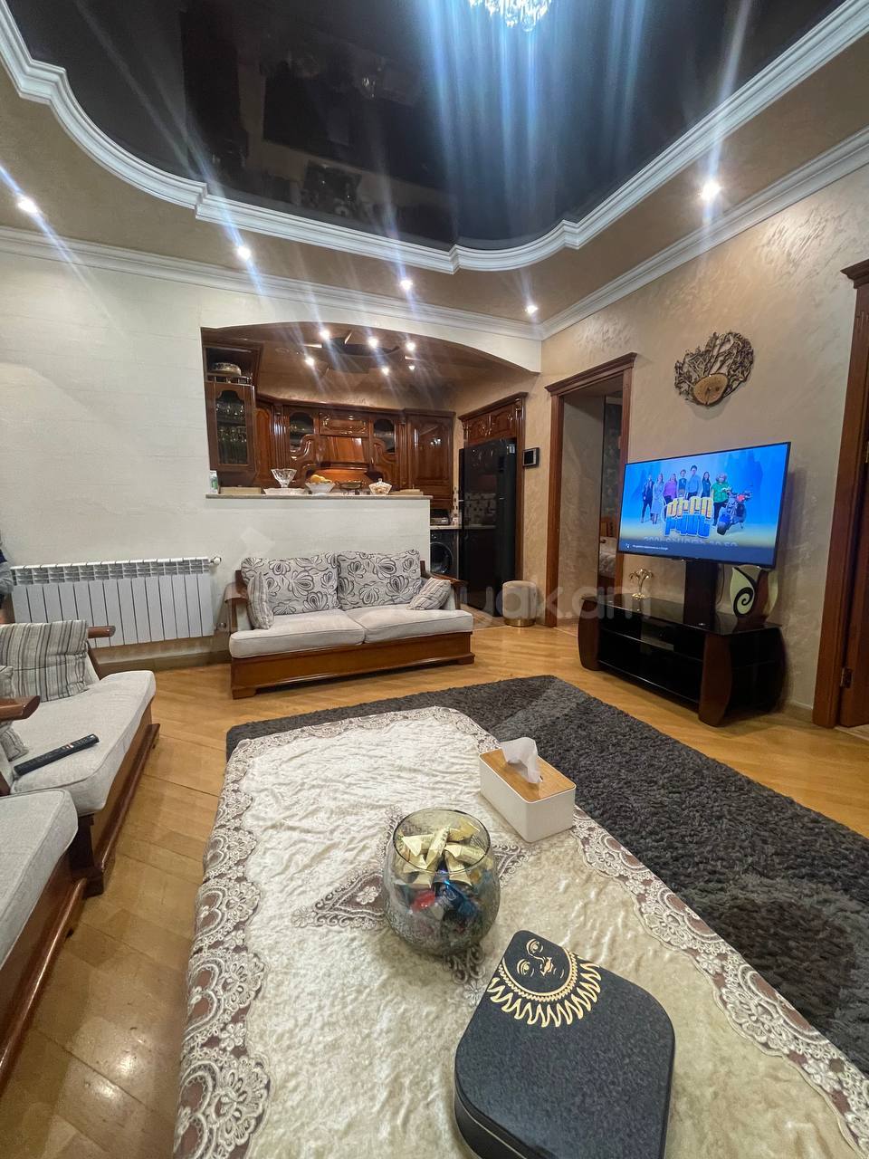 4 Սենյականոց Բնակարան Քարե Շենքում, 82քմ, 3/4 հարկ, Կապիտալ Վերանորոգված