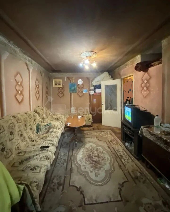 1 Սենյականոց Բնակարան, 30քմ, 1/4 հարկ, Պետական Վիճակում