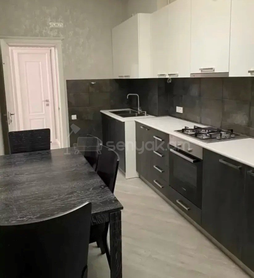 2 Սենյականոց Բնակարան Նորակառույցում, 71քմ, 8/15 հարկ, Կապիտալ Վերանորոգված, Կահավորված