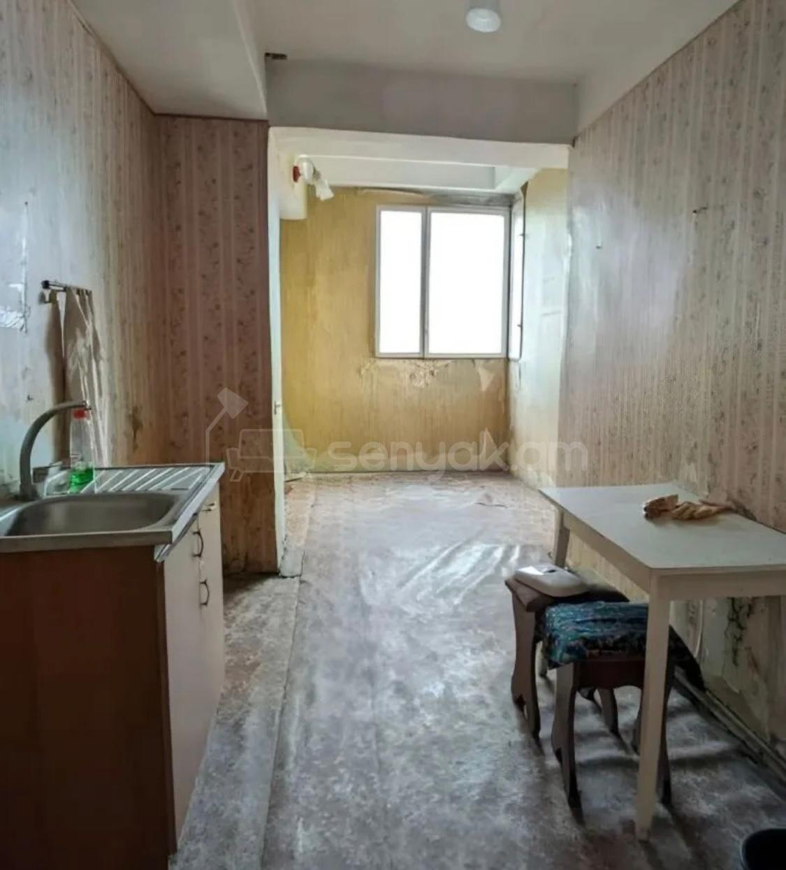 3 Սենյականոց Բնակարան, 89քմ, 13/16 հարկ, Նորմալ Վիճակում