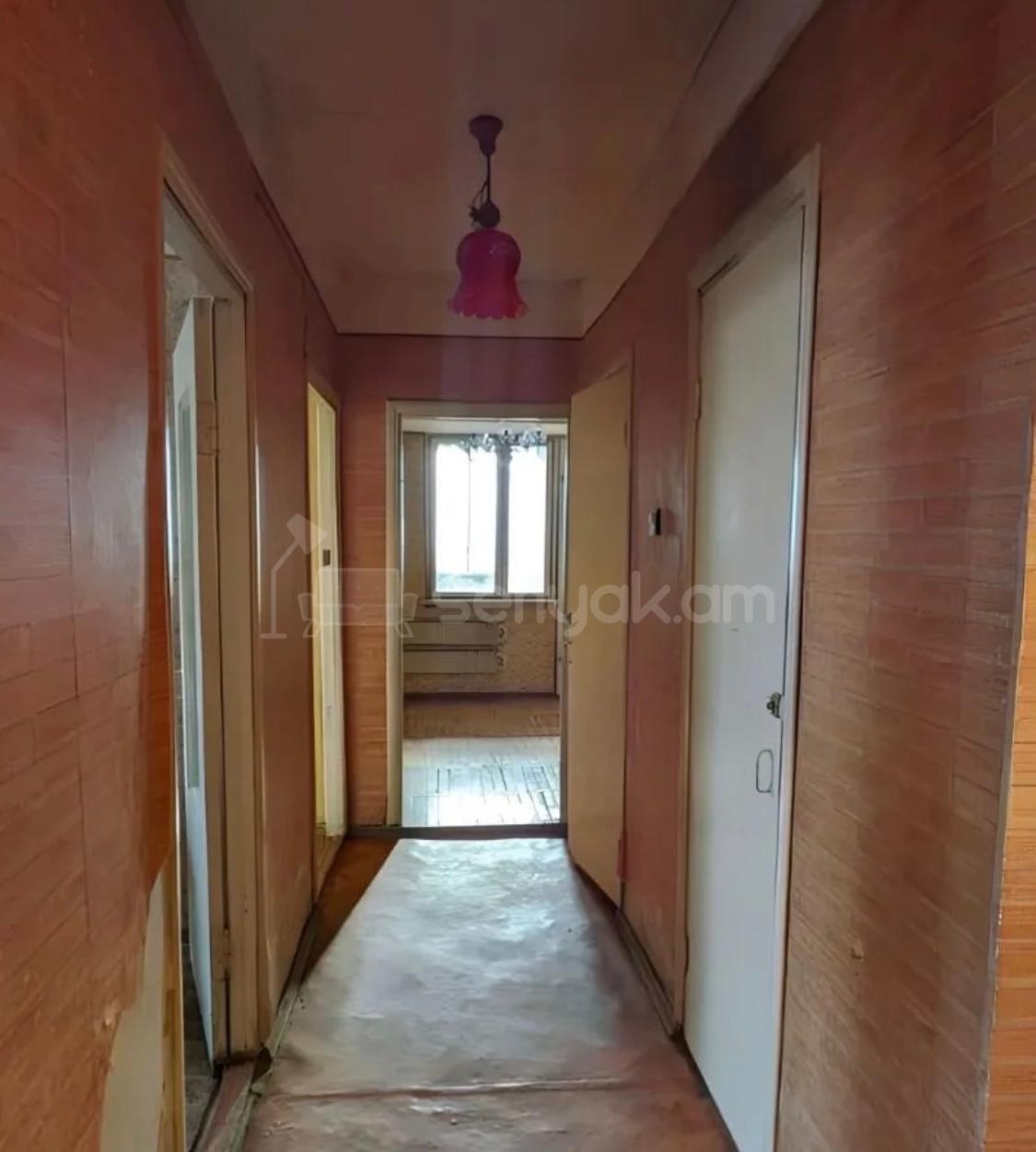 3 Սենյականոց Բնակարան, 89քմ, 13/16 հարկ, Նորմալ Վիճակում