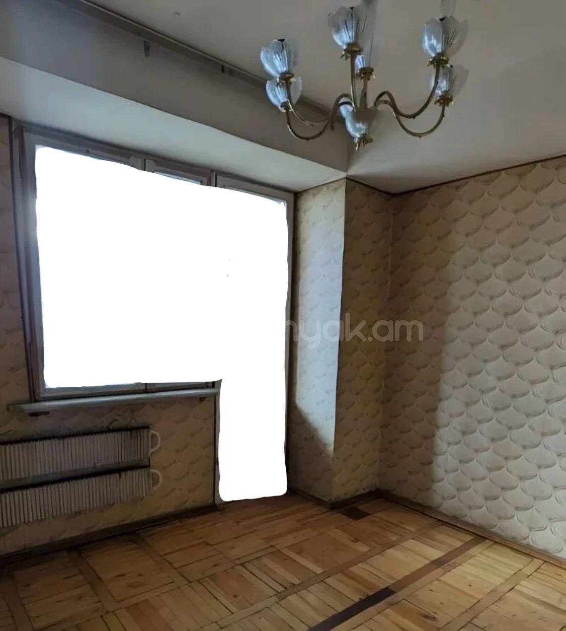 3 Սենյականոց Բնակարան, 89քմ, 13/16 հարկ, Նորմալ Վիճակում