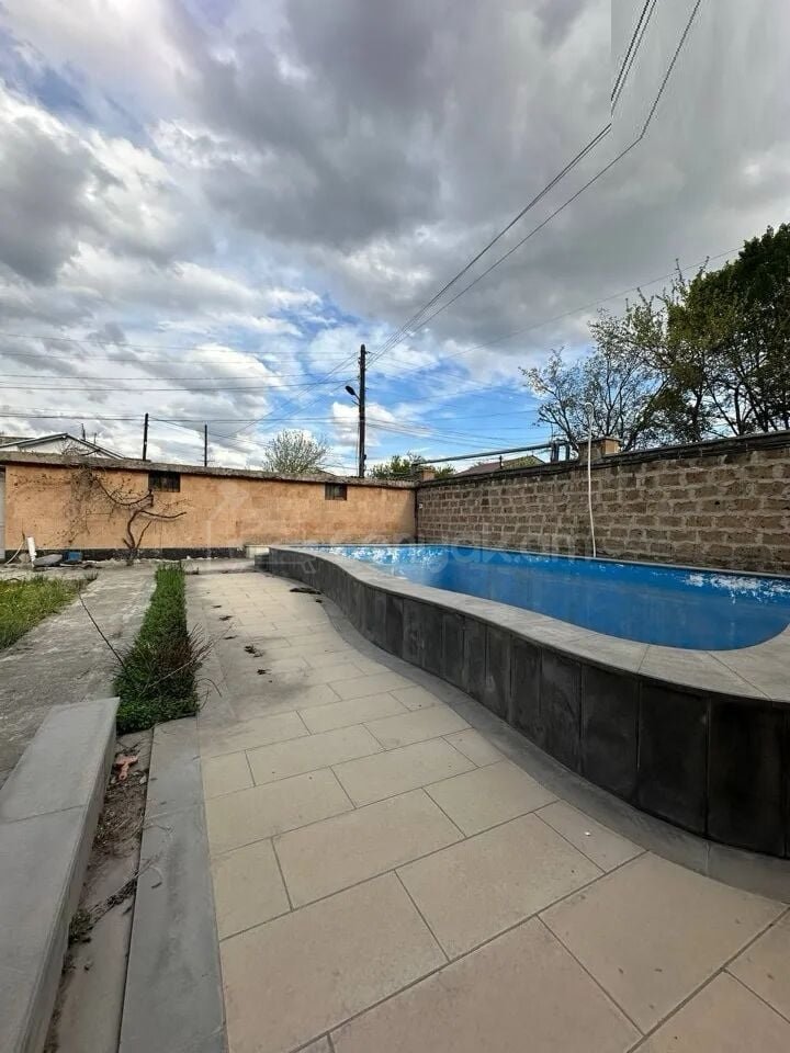 5 Սենյականոց Սեփական Տուն, 435քմ, Կապիտալ Վերանորոգված, Ավտոտնակով