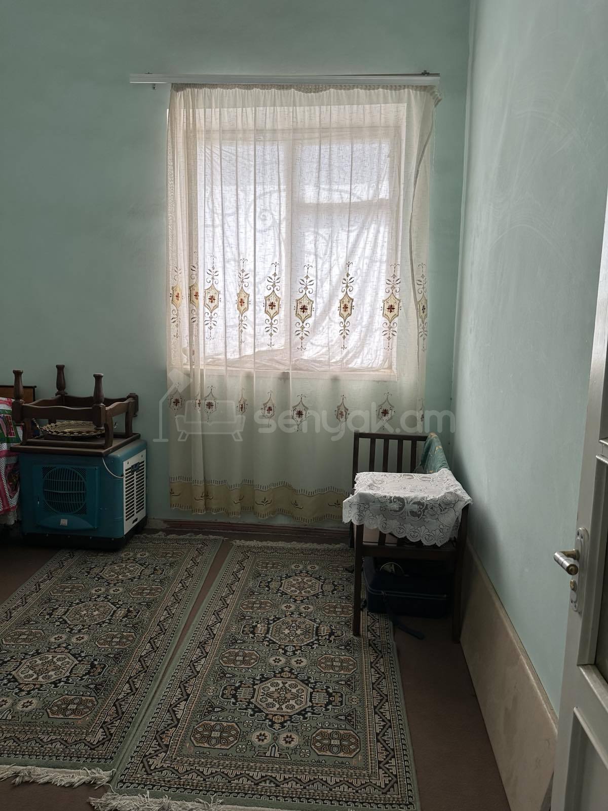 3 Սենյականոց Սեփական Տուն, 380քմ, Նորմալ Վիճակում, Ավտոտնակով