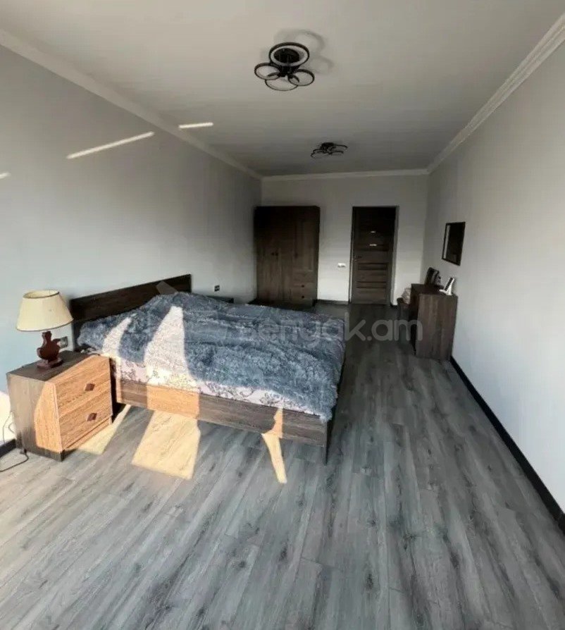 2 Սենյականոց Բնակարան, 70քմ, 4/7 հարկ, Կապիտալ Վերանորոգված