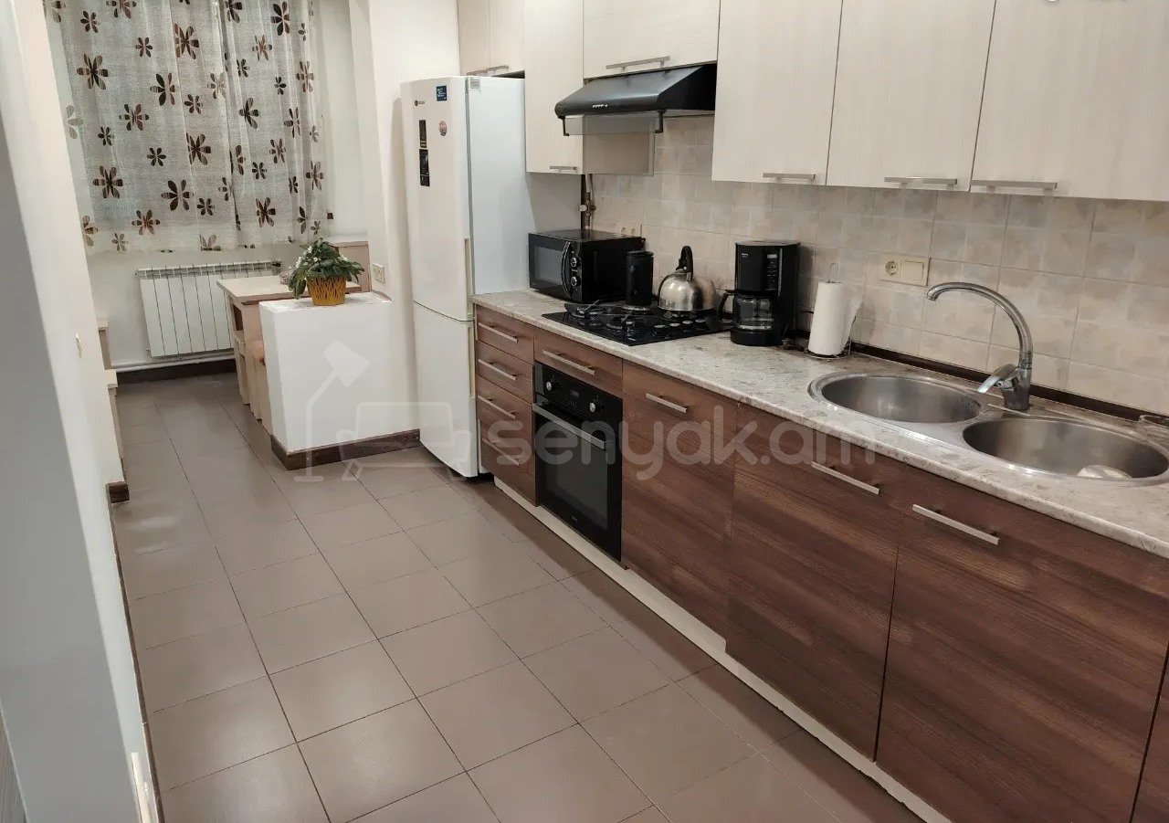 2 Սենյականոց Բնակարան, 67քմ, 8/9 հարկ, Նորմալ Վիճակում, Կահավորված