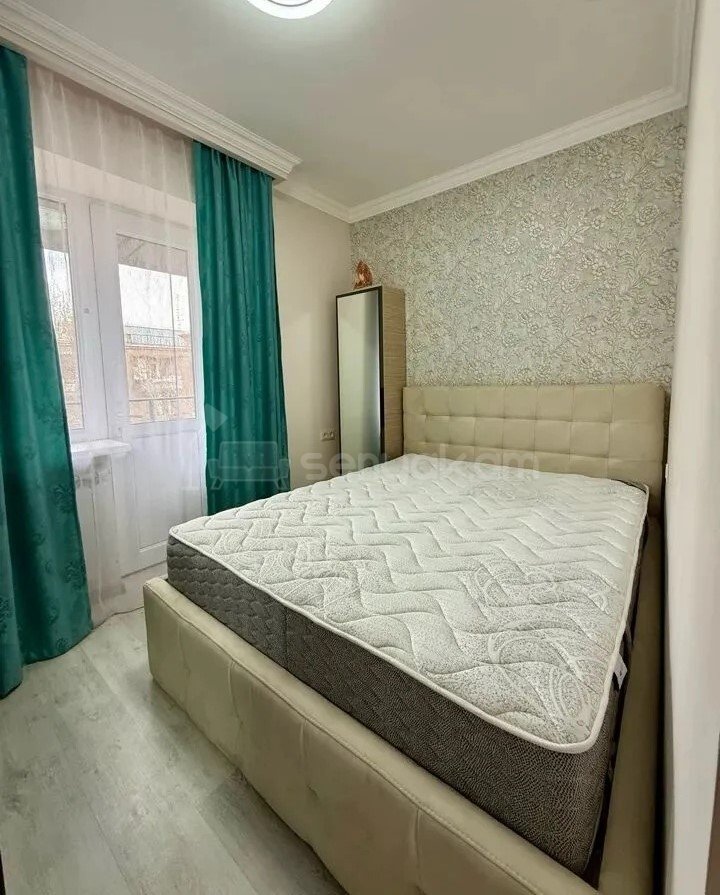 2 Սենյականոց Բնակարան Քարե Շենքում, 32քմ, 5/5 հարկ, Կապիտալ Վերանորոգված