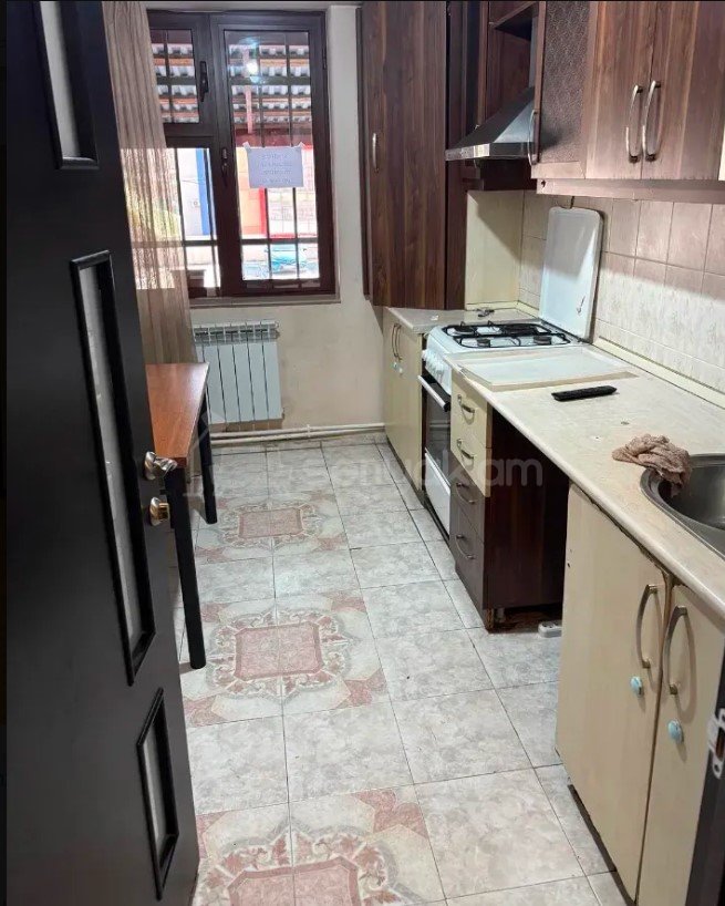 3 Սենյականոց Բնակարան, 80քմ, 1/11 հարկ, Կապիտալ Վերանորոգված, Կահավորված