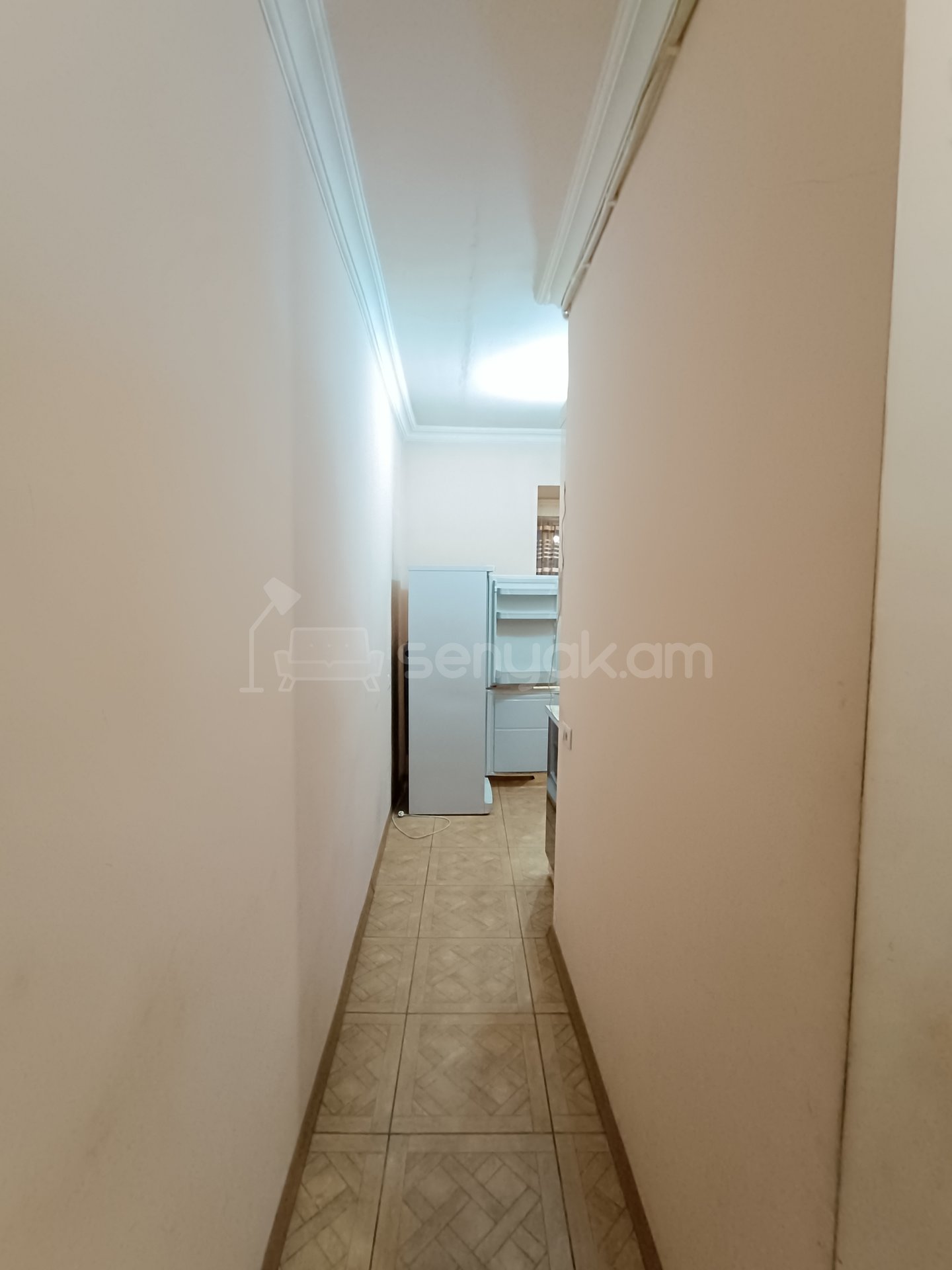 3 Սենյականոց Բնակարան Քարե Շենքում, 60քմ, 4/5 հարկ, Կապիտալ Վերանորոգված, Կահավորված