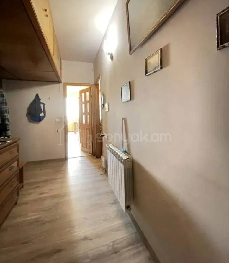 3 Սենյականոց Բնակարան Քարե Շենքում, 80քմ, 4/5 հարկ, Կոսմետիկ Վերանորոգված