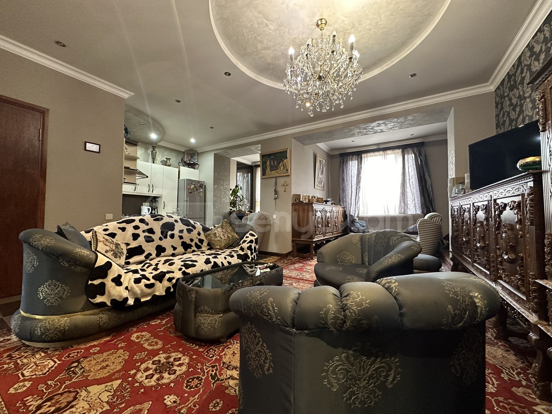 2 Սենյականոց Բնակարան Քարե Շենքում, 71քմ, 4/5 հարկ, Կապիտալ Վերանորոգված