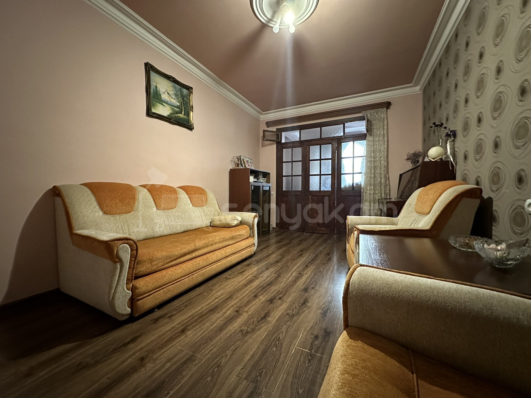 3 Սենյականոց Բնակարան Քարե Շենքում, 63քմ, 5/5 հարկ, Կոսմետիկ Վերանորոգված