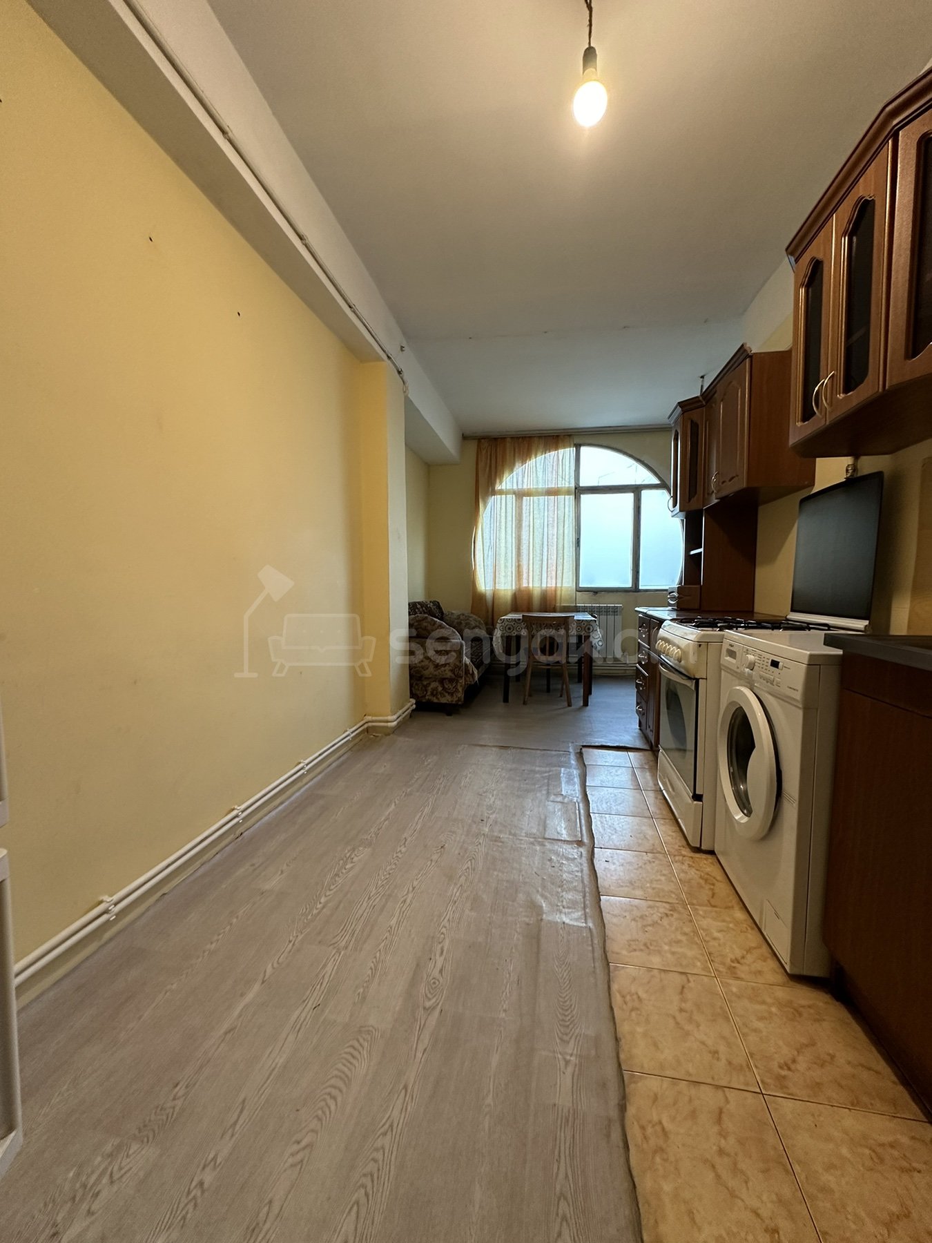4 Սենյականոց Բնակարան Քարե Շենքում, 99քմ, 6/11 հարկ, Կոսմետիկ Վերանորոգված