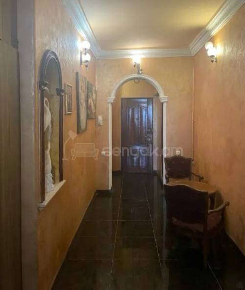 3 Սենյականոց Բնակարան, 113քմ, 8/8 հարկ, Կոսմետիկ Վերանորոգված