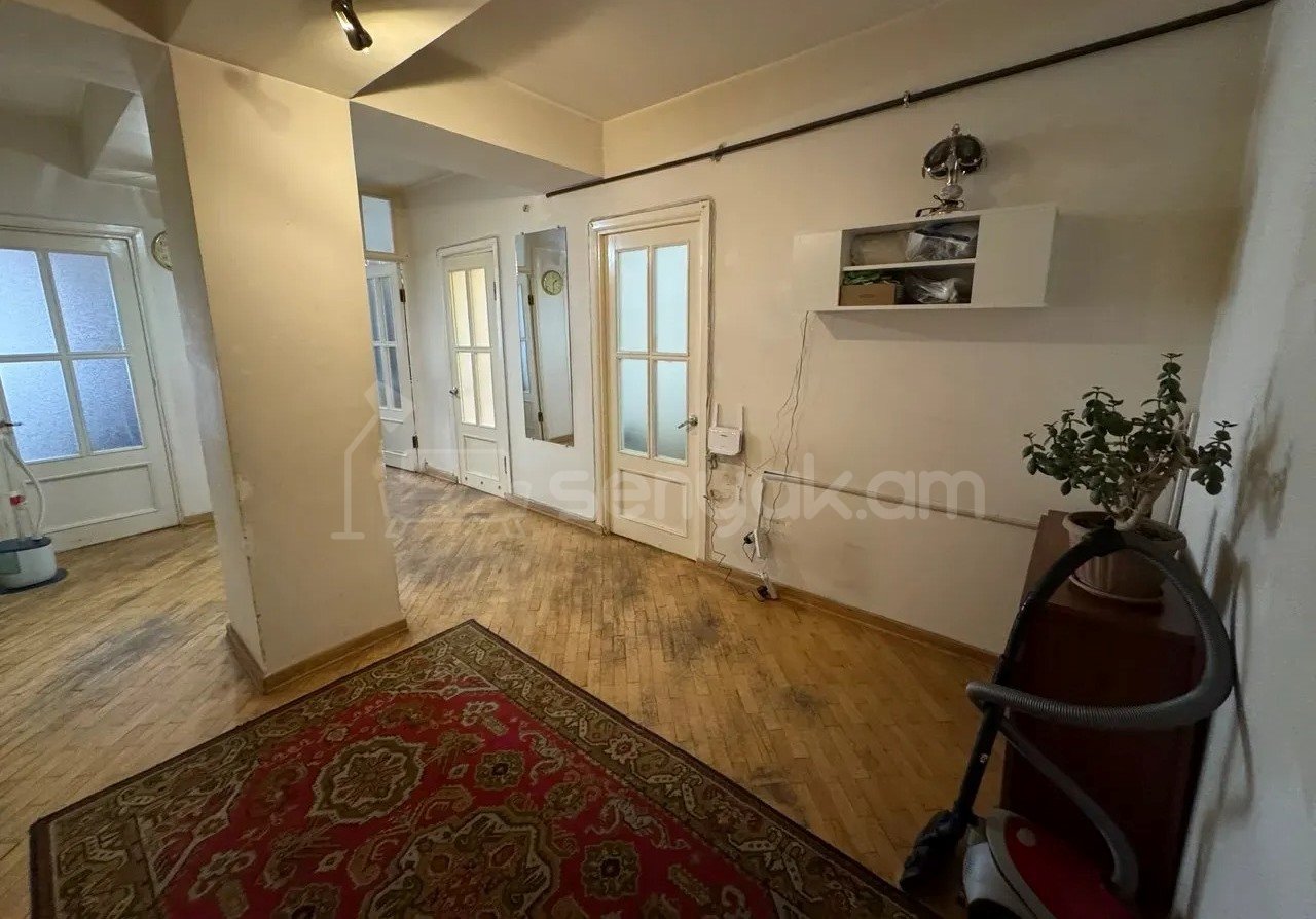 3 Սենյականոց Բնակարան, 84քմ, 8/14 հարկ, Կոսմետիկ Վերանորոգված