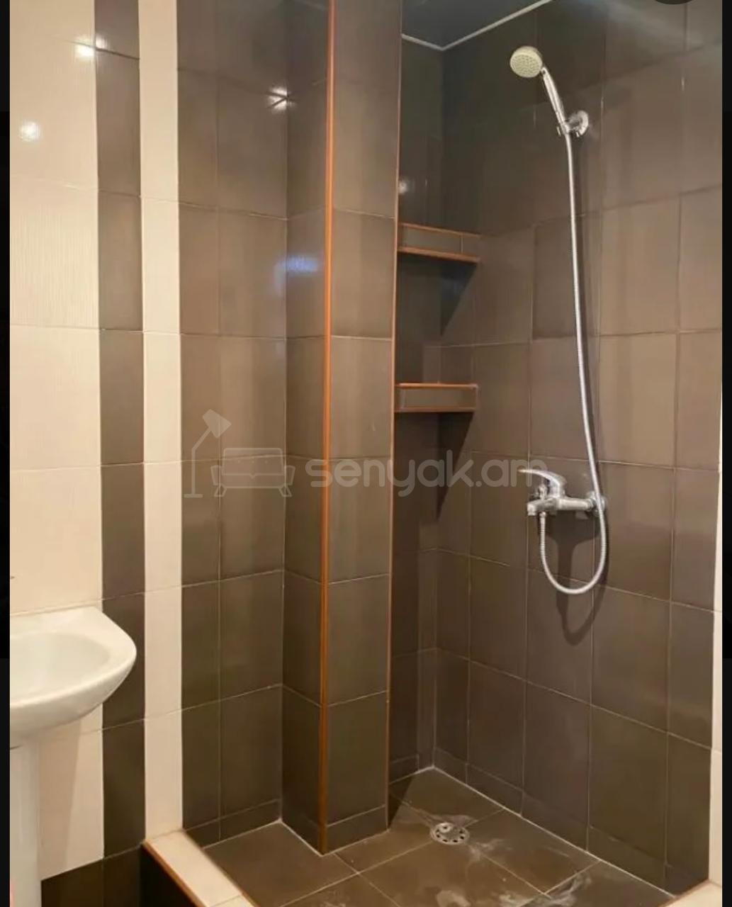 3 Սենյականոց Բնակարան, 107քմ, 10/10 հարկ, Կոսմետիկ Վերանորոգված