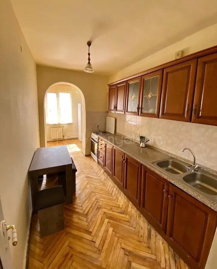 3 Սենյականոց Բնակարան, 67քմ, 4/9 հարկ, Կապիտալ Վերանորոգված
