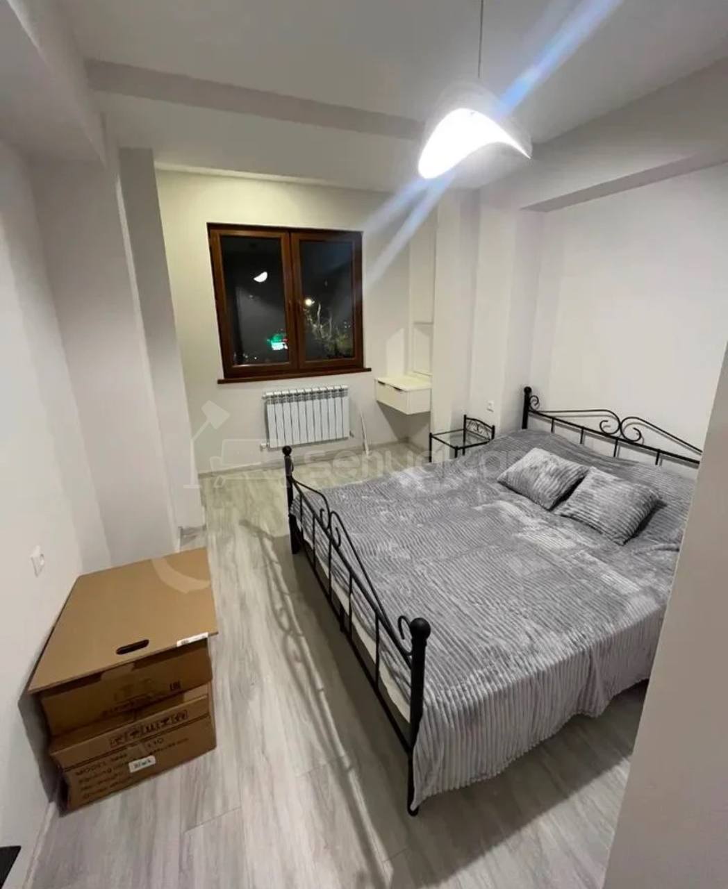 2 Սենյականոց Բնակարան, 42քմ, 2/9 հարկ, Դիզայներական Վերանորոգված, Կահավորված, Արևկող
