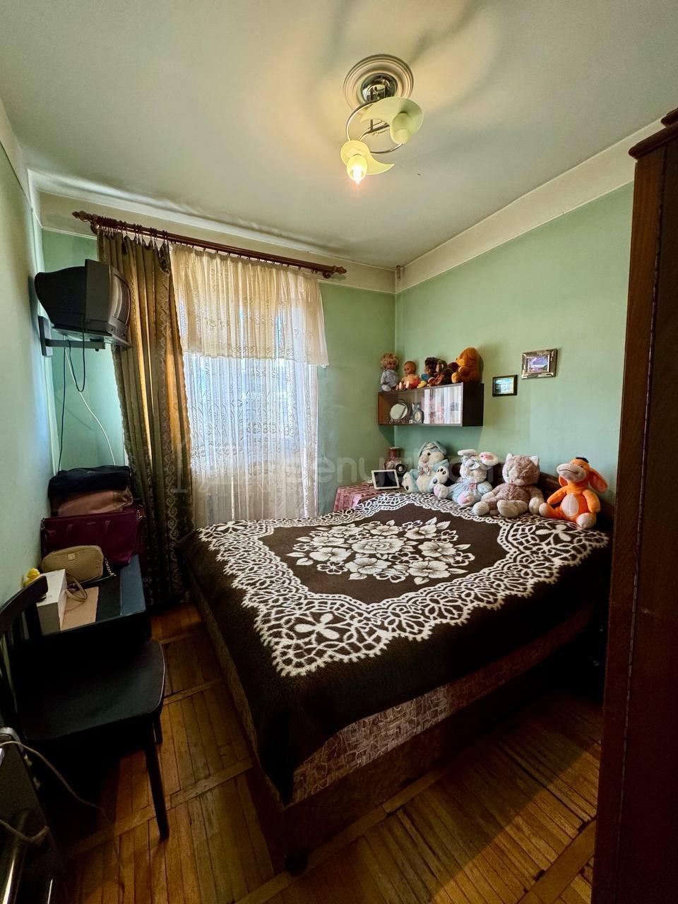 3 Սենյականոց Բնակարան Քարե Շենքում, 77քմ, 4/5 հարկ, Կոսմետիկ Վերանորոգված