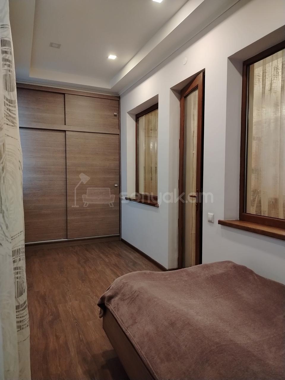 3 Սենյականոց Բնակարան, 97քմ, 3/9 հարկ, Նորմալ Վիճակում