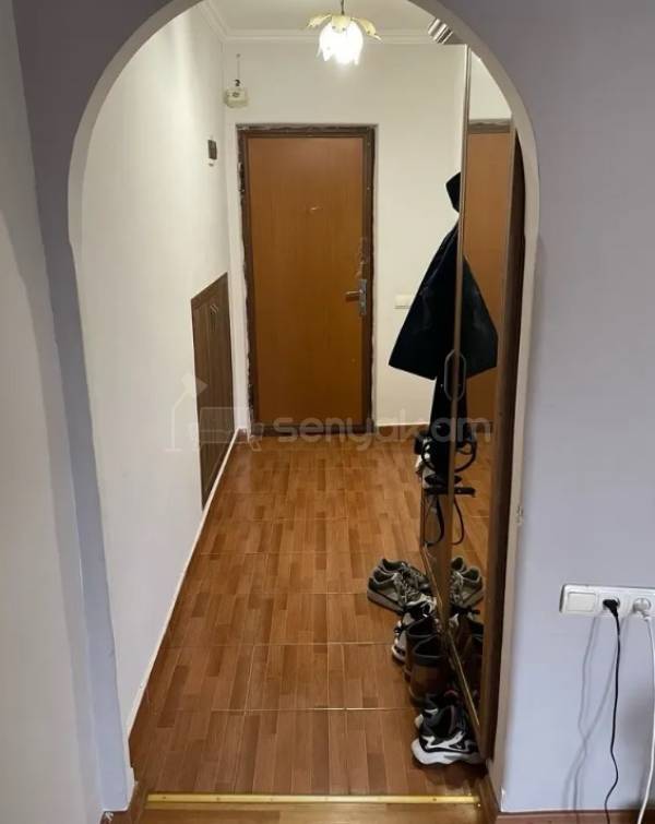 2 Սենյականոց Բնակարան Քարե Շենքում, 60քմ, 4/4 հարկ, Դիզայներական Վերանորոգված, Կահավորված, Արևկող