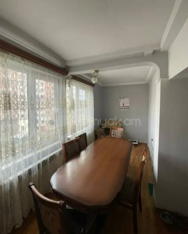 2 Սենյականոց Բնակարան Քարե Շենքում, 60քմ, 4/4 հարկ, Դիզայներական Վերանորոգված, Կահավորված, Արևկող