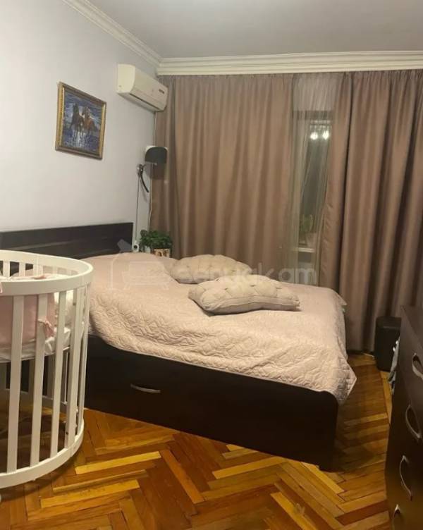2 Սենյականոց Բնակարան Քարե Շենքում, 72քմ, 3/4 հարկ, Կոսմետիկ Վերանորոգված, Մասամբ Կահավորված, Արևկող