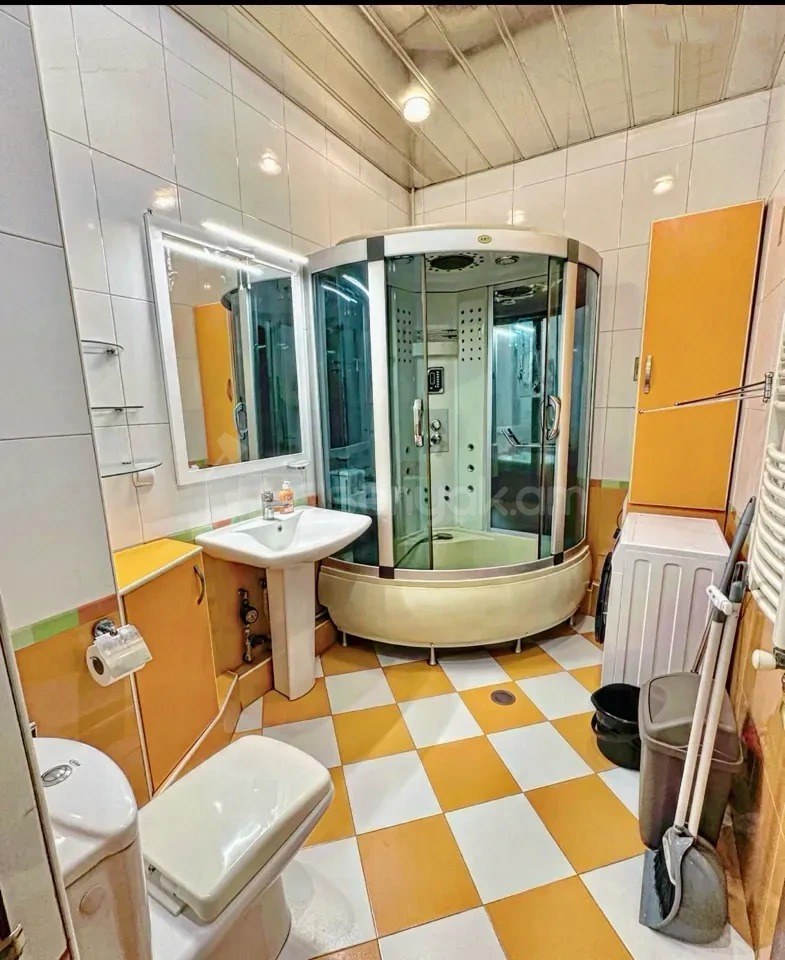 2 Սենյականոց Բնակարան Քարե Շենքում, 55քմ, 5/5 հարկ, Կապիտալ Վերանորոգված, Կահավորված