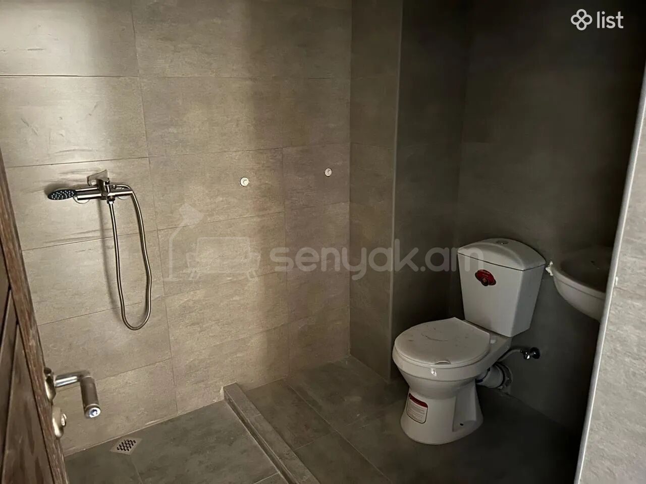 3 Սենյականոց Բնակարան, 98քմ, 3/8 հարկ, Կապիտալ Վերանորոգված