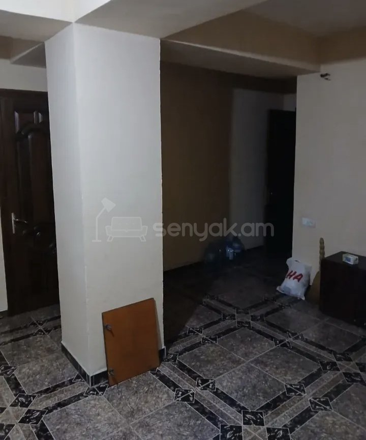 3 Սենյականոց Բնակարան, 78քմ, 12/15 հարկ, Նորմալ Վիճակում, Արևկող