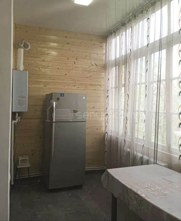 2 Սենյականոց Բնակարան Քարե Շենքում, 56քմ, 3/5 հարկ, Նորմալ Վիճակում, Կահավորված