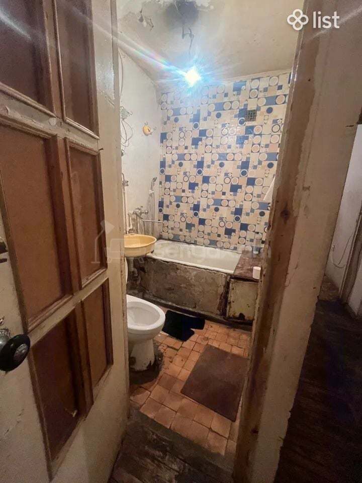 2 Սենյականոց Բնակարան, 50քմ, 3/5 հարկ, Պետական Վիճակում
