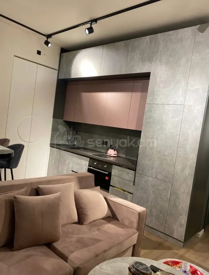 2 Սենյականոց Բնակարան Նորակառույցում, 40քմ, 8/9 հարկ, Կապիտալ Վերանորոգված, Կահավորված