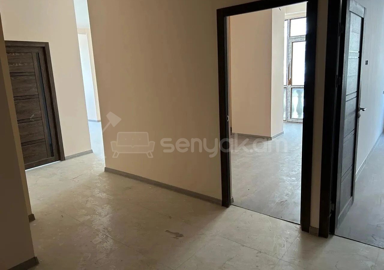 3 Սենյականոց Բնակարան Նորակառույցում, 95քմ, 3/8 հարկ, Կապիտալ Վերանորոգված