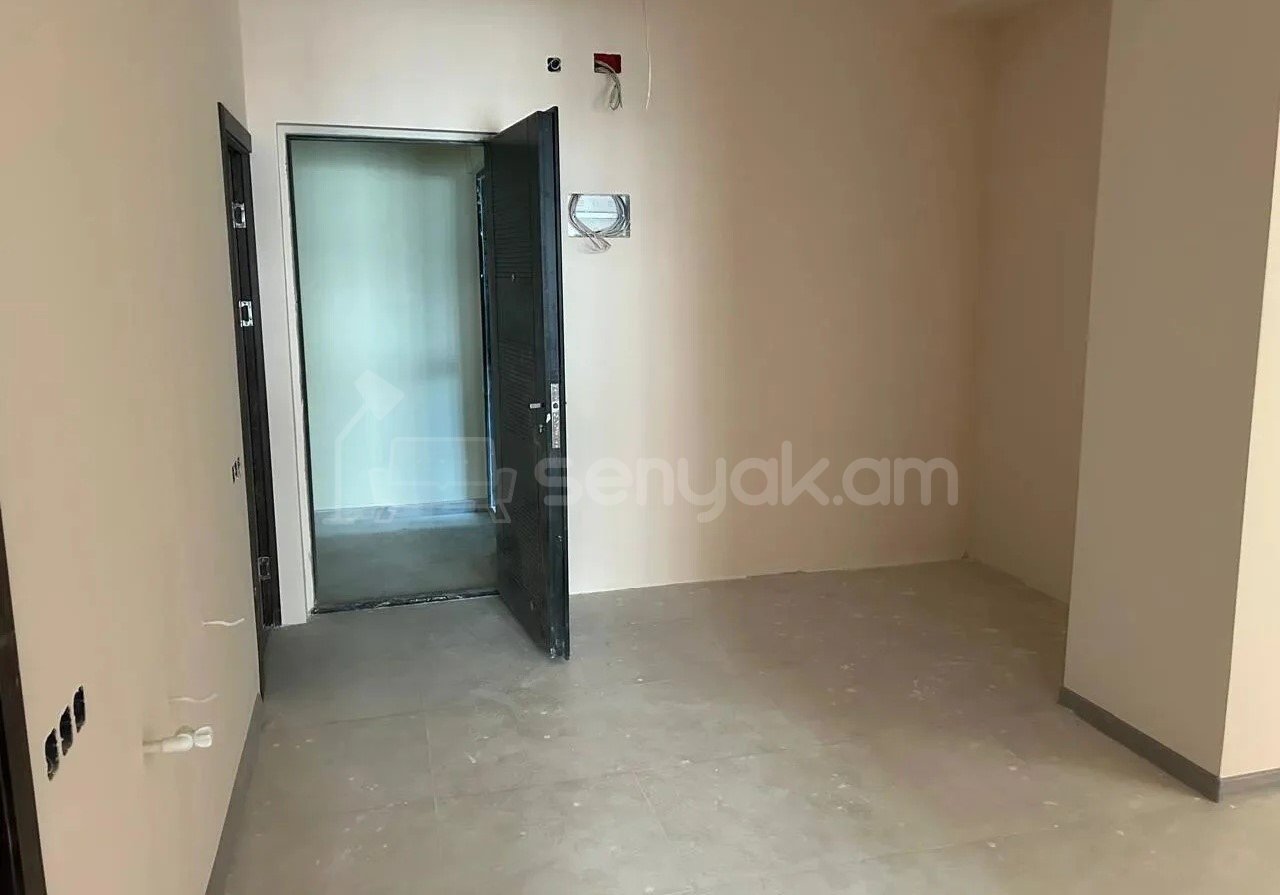 3 Սենյականոց Բնակարան Նորակառույցում, 95քմ, 3/8 հարկ, Կապիտալ Վերանորոգված