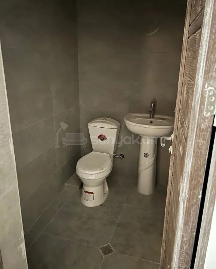 3 Սենյականոց Բնակարան Նորակառույցում, 95քմ, 3/8 հարկ, Կապիտալ Վերանորոգված