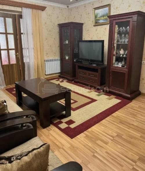 7 Սենյականոց Բնակարան Քարե Շենքում, 110քմ, 5/5 հարկ, Կոսմետիկ Վերանորոգված