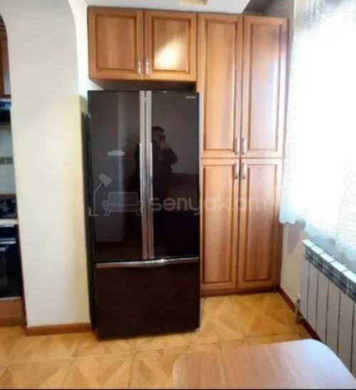 3 Սենյականոց Բնակարան Քարե Շենքում, 76քմ, 3/5 հարկ, Կապիտալ Վերանորոգված