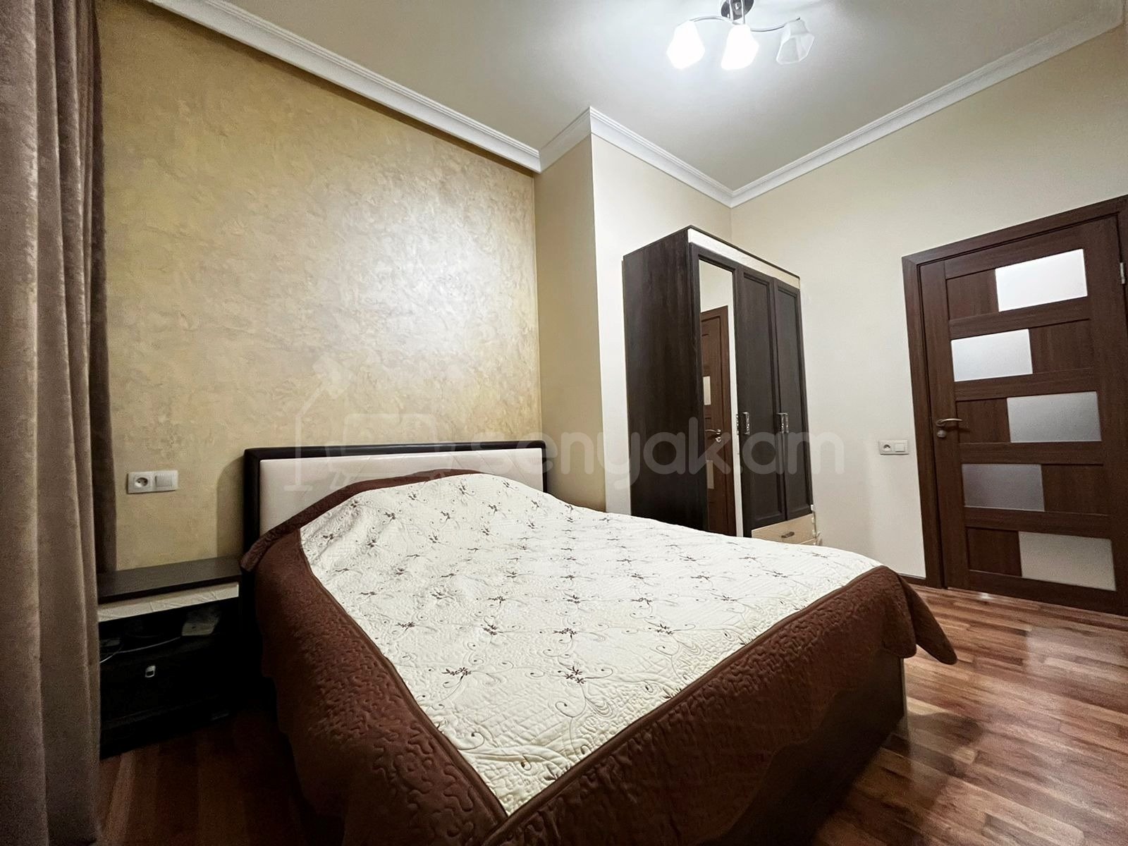 3 Սենյականոց Բնակարան Քարե Շենքում, 70քմ, 4/5 հարկ, Կապիտալ Վերանորոգված, Կահավորված, Արևկող