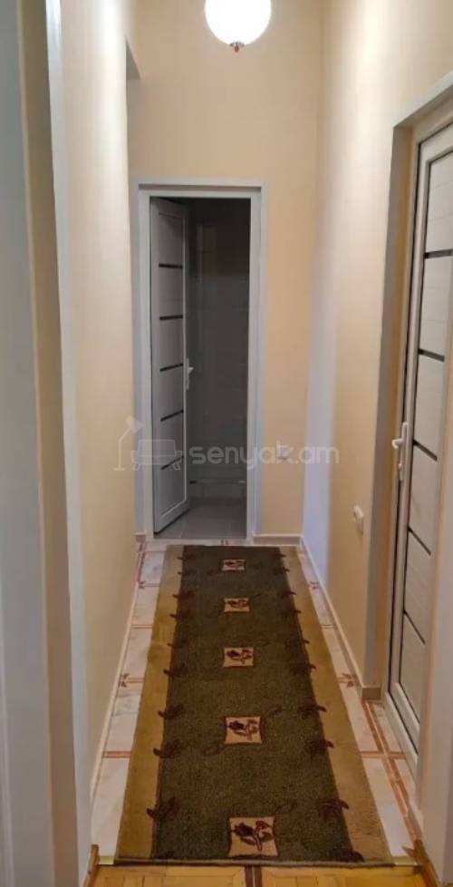 3 Սենյականոց Բնակարան Քարե Շենքում, 80քմ, 5/5 հարկ, Դիզայներական Վերանորոգված, Կահավորված, Արևկող