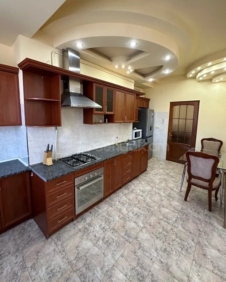 3 Սենյականոց Բնակարան Նորակառույցում, 98քմ, 11/15 հարկ, Կապիտալ Վերանորոգված