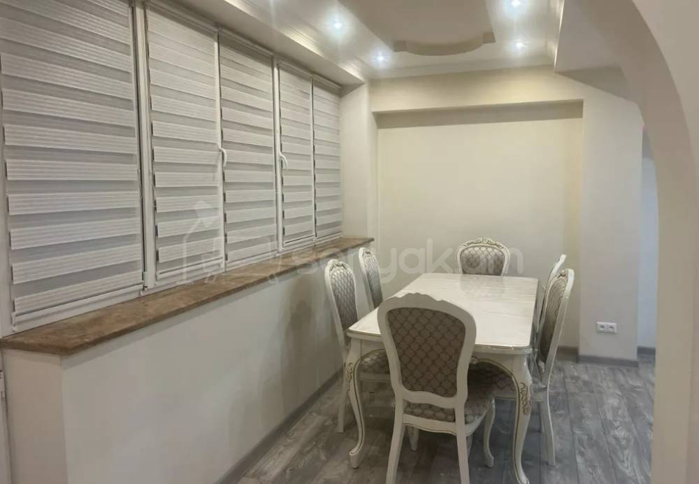 3 Սենյականոց Բնակարան, 96քմ, 1/9 հարկ, Դիզայներական Վերանորոգված, Կահավորված, Արևկող