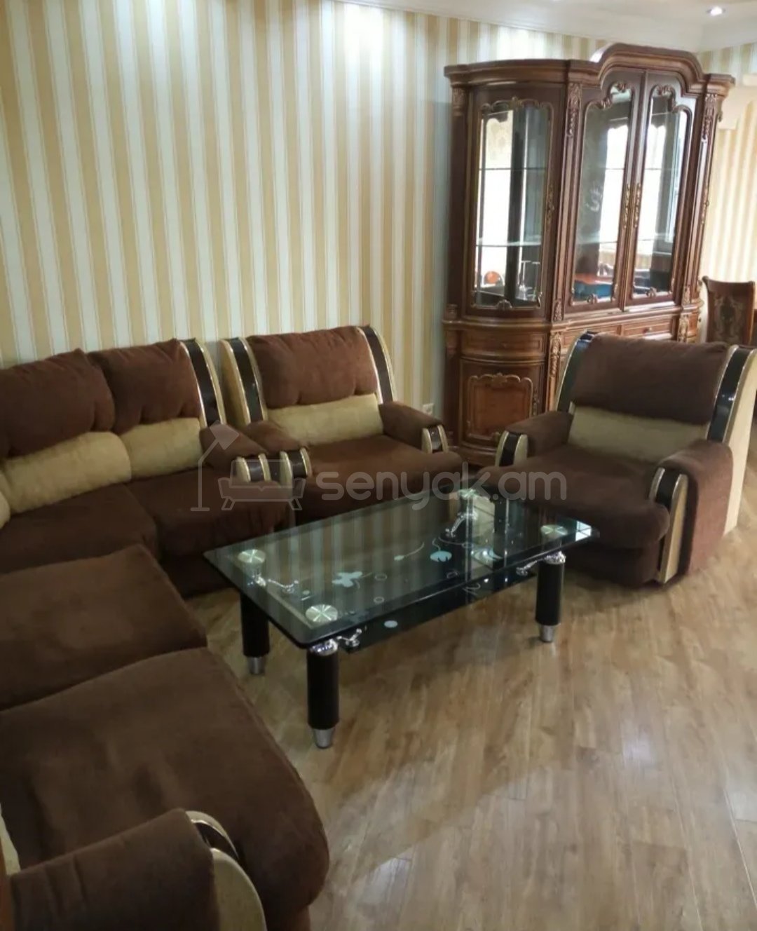 3 Սենյականոց Բնակարան Քարե Շենքում, 72քմ, 1/5 հարկ, Նորմալ Վիճակում